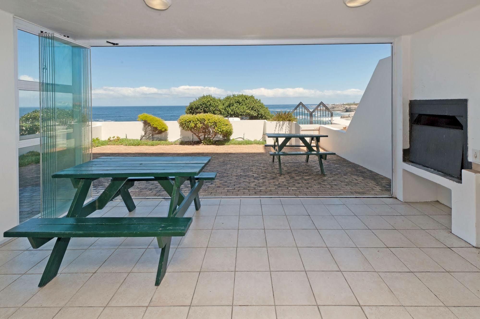 Windsor Self Catering Apartments Hermanus Zewnętrze zdjęcie